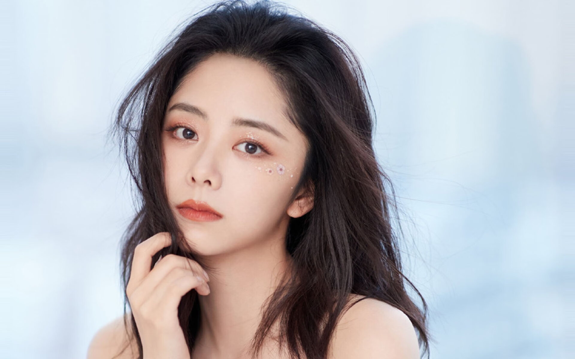 开云官方网站-青年队战术演练专注于场上转换速度与防守位置纪律，青年集训队