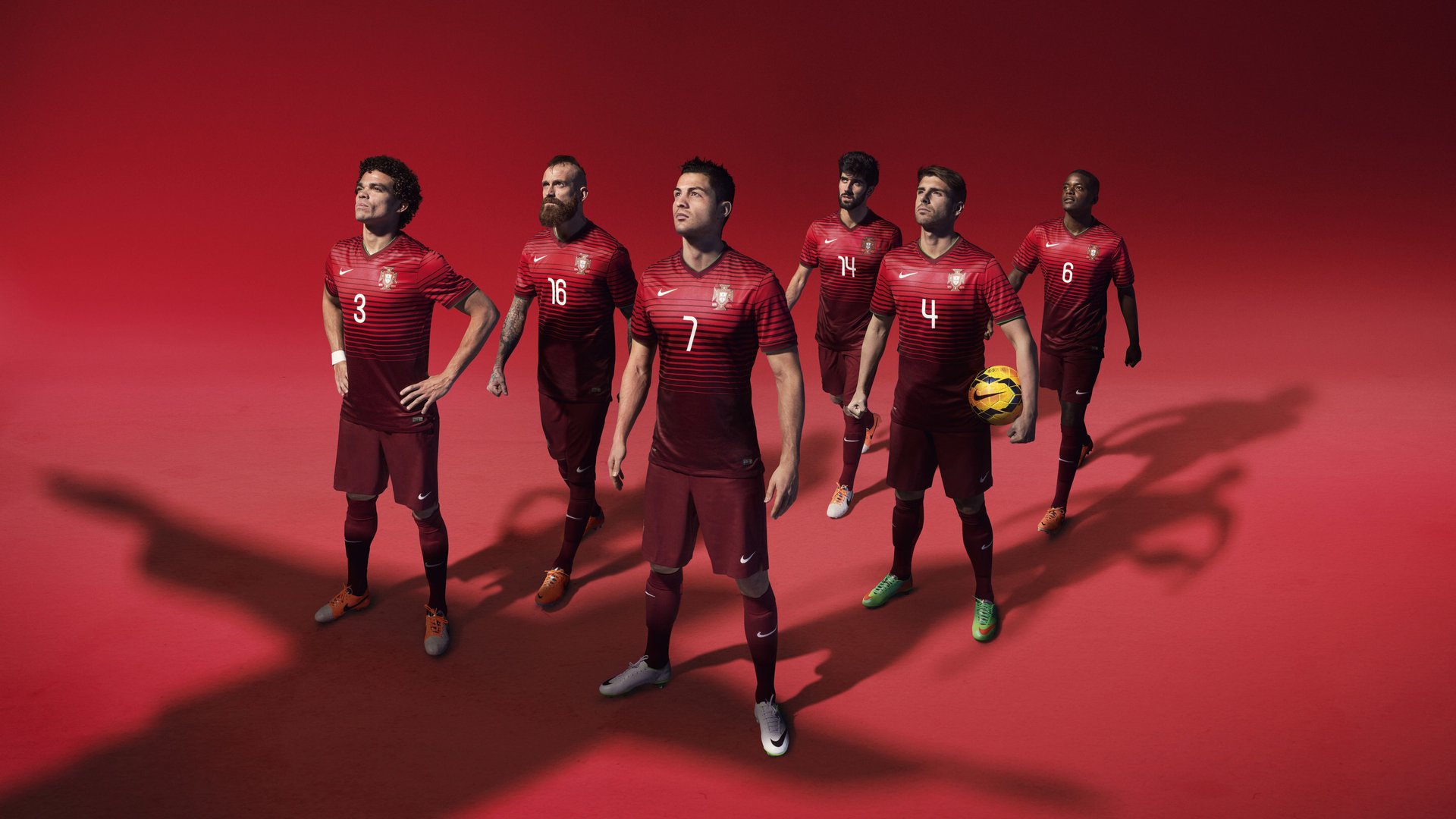 2016年第三轮：库里在关键战中三分绝杀，带领勇士差点翻盘成功，库里2016年西决超远三分是哪一场